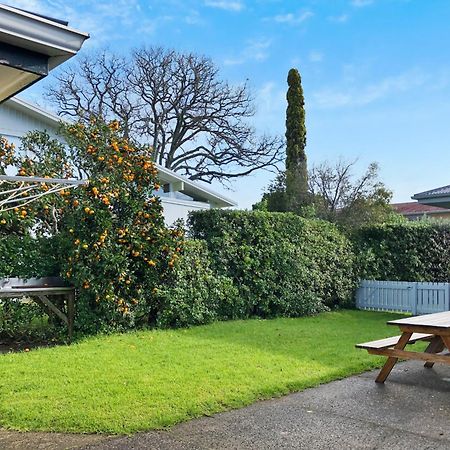 The Publican'S Palace Whitianga Exterior photo