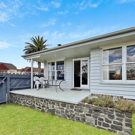 The Publican'S Palace Whitianga Exterior photo