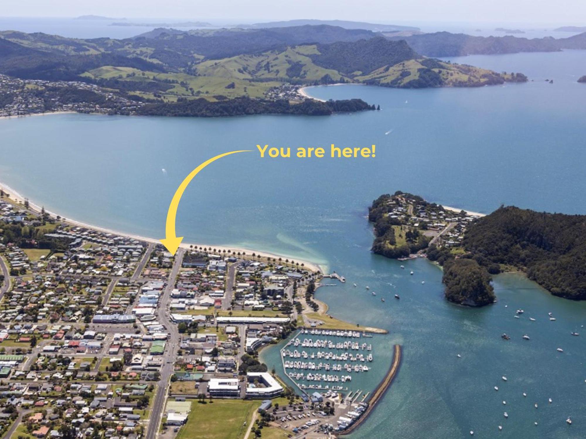 The Publican'S Palace Whitianga Exterior photo
